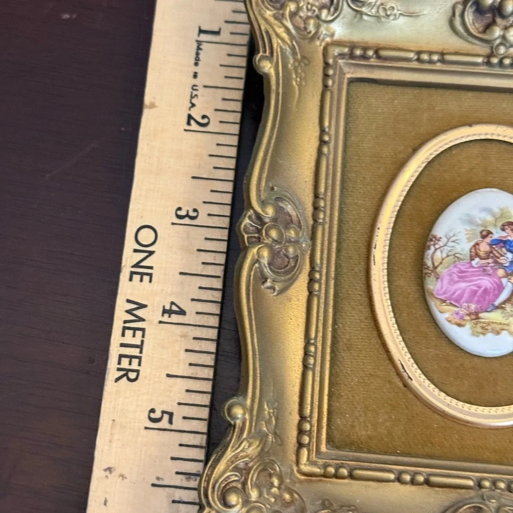 Vintage French mid century ceramic medallion with velvet  in woodGold Frame Art‎